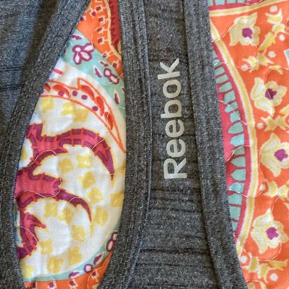 Woman’s Reebok light weight work out tank - Picture 6 of 8